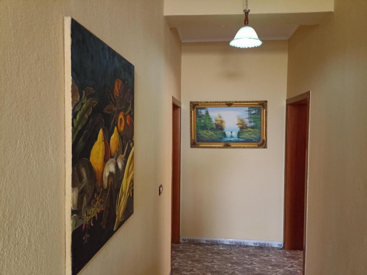 Villa Osmani Durrës Esterno foto