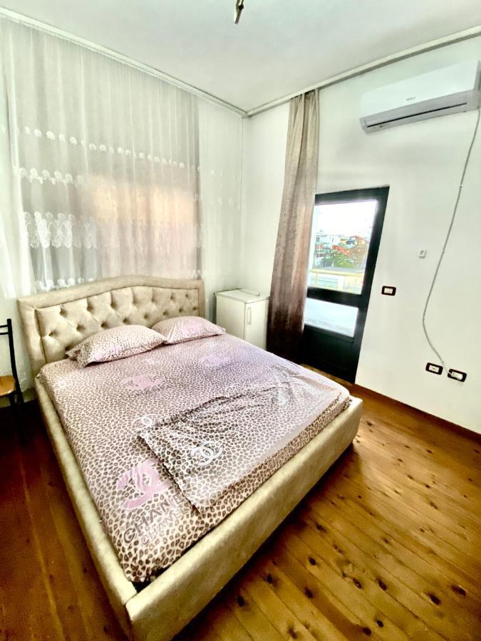 Villa Osmani Durrës Esterno foto