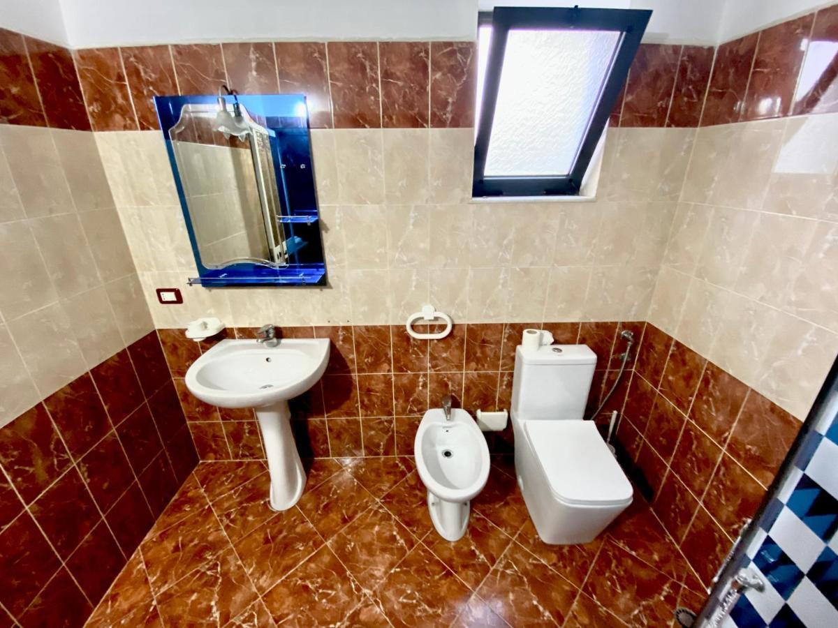 Villa Osmani Durrës Esterno foto
