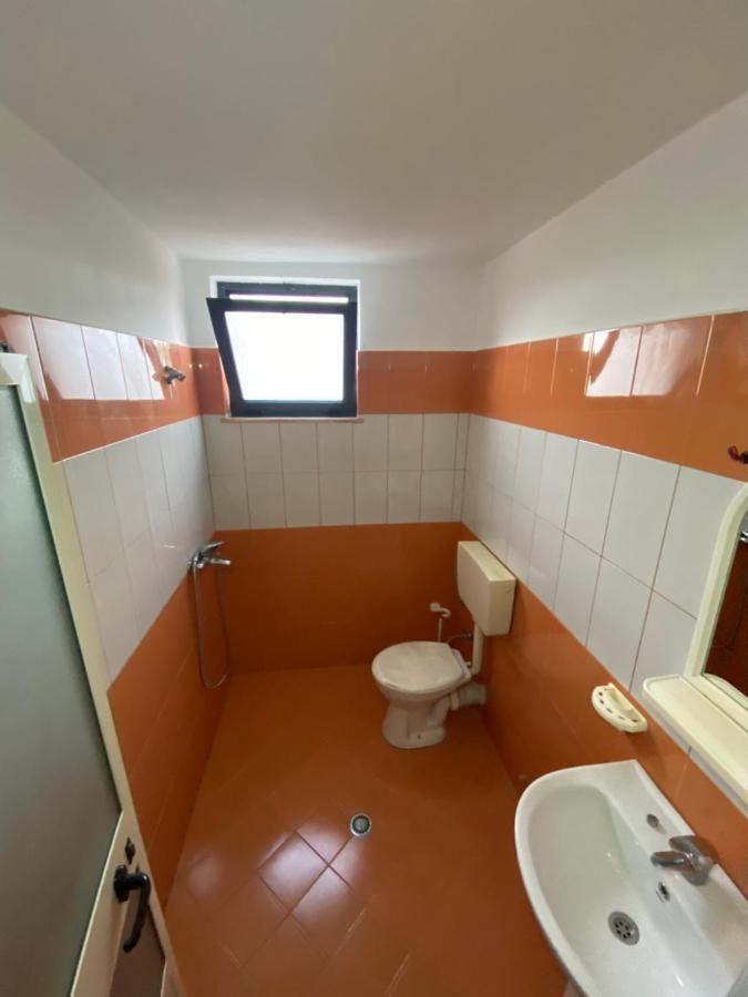 Villa Osmani Durrës Esterno foto