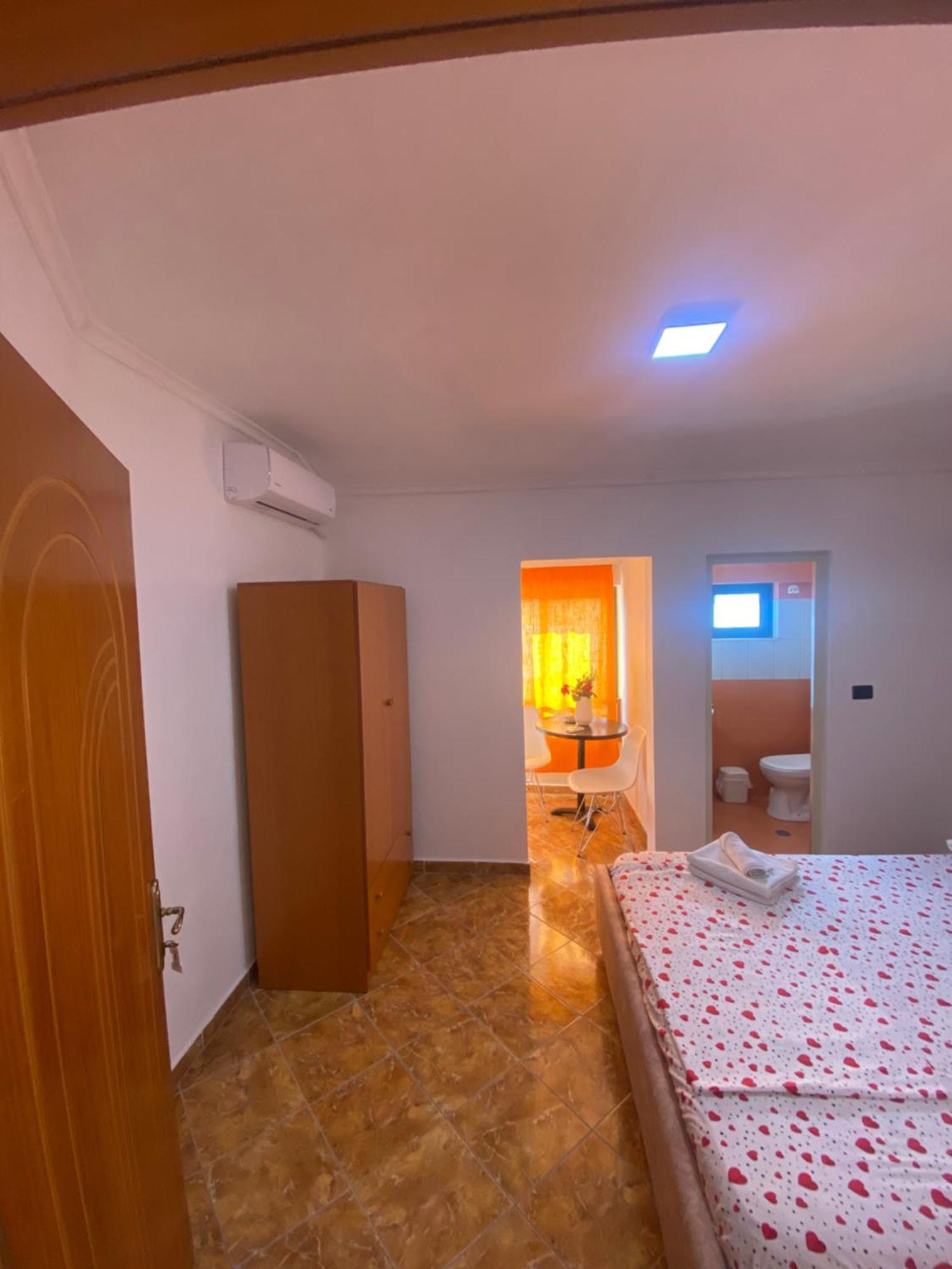 Villa Osmani Durrës Esterno foto